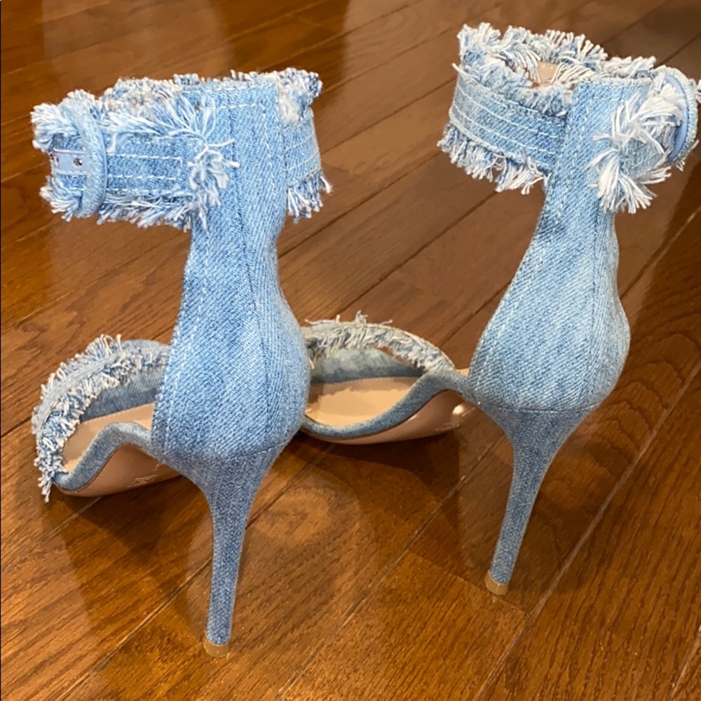 GIANVITO ROSSI Lola frayed denim sandals - Picture 10 of 12